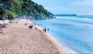 Melukis Jejak Wisataku